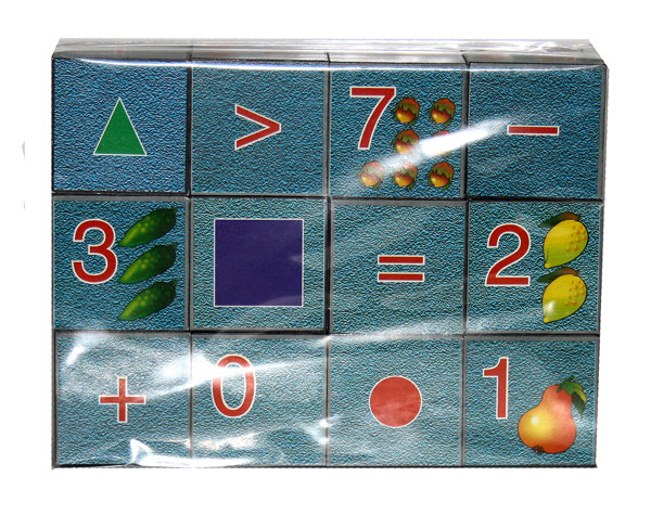 Розумні кубики Гамма "Математика" + 15 ігор, набір з 12 кубиків у  поліетиленовій упаковці 112072