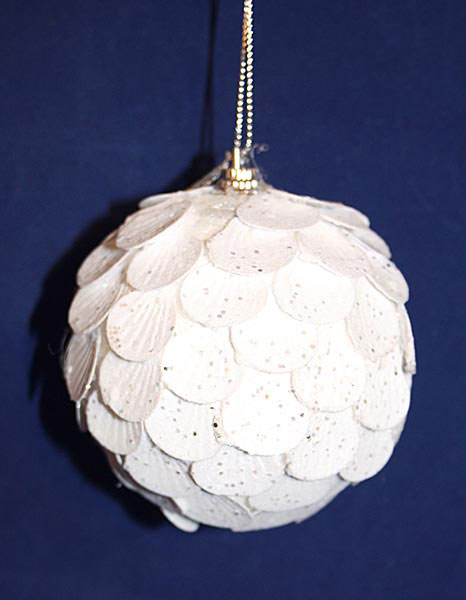 Підвіска - ялинкова прикраса "Куля" з пінопласту, біла, блискуча, d=8 см, виріб для новорічних свят HT-A03001W8